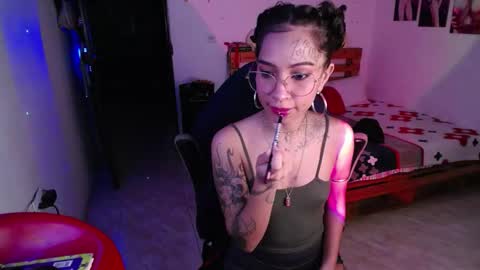   online show from 7, 11, 2025