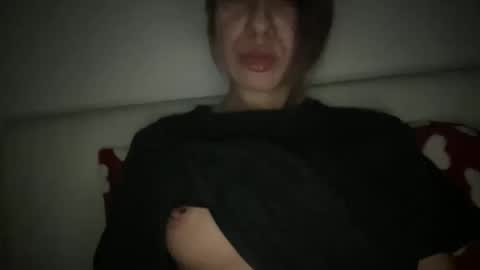 stefy_glow online show from 5, 3, 2025