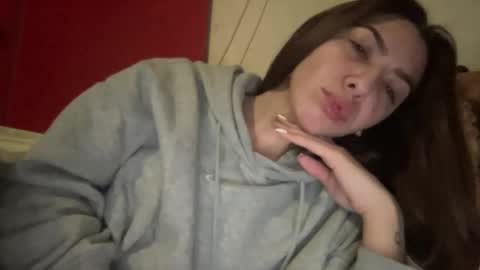 stefy_glow online show from 10, 3, 2025