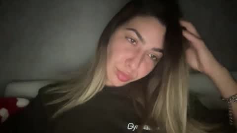 stefy_glow online show from 3, 11, 2025