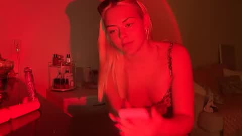 stella1005 online show from 18, 9, 2025