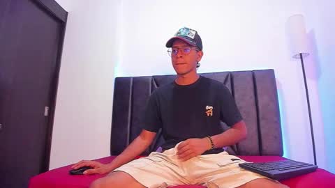 Snapshot of stella_drake chatting on 10, 2, 2026 Drake online show from 10, 2, 2026