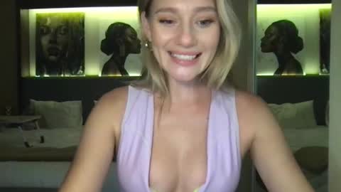 Snapshot of stella_loveu chatting on 29, 9, 2025 Stella online show from 29, 9, 2025
