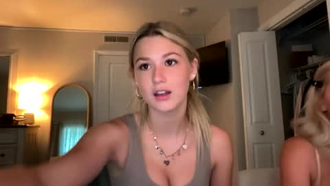 Stella Rose online show from 3, 2, 2026