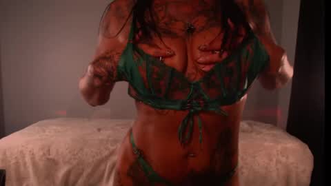 Snapshot of stella_starrr81 chatting on 18, 5, 2026 Stella Starrr online show from 18, 5, 2026