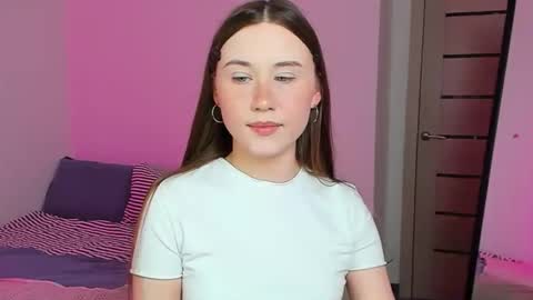 stella_sunny online show from 7, 11, 2025