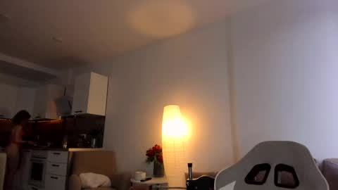 Snapshot of stella_vans chatting on 20, 2, 2025 Asella online show from 20, 2, 2025