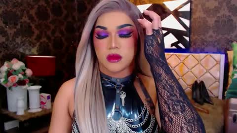 CALL ME STELLA online show from 10, 1, 2025