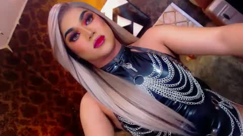 CALL ME STELLA online show from 30, 1, 2025