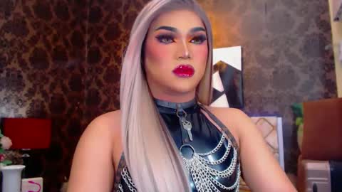 CALL ME STELLA online show from 5, 2, 2025