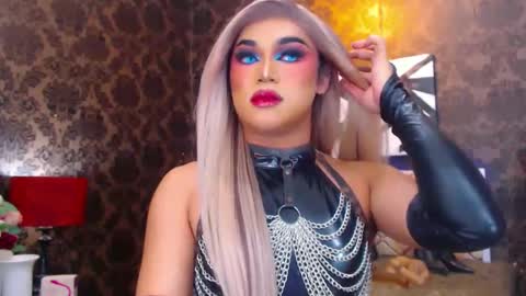 CALL ME STELLA online show from 14, 2, 2025