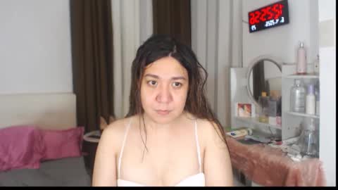 Snapshot of stellahugets chatting on 5, 4, 2026 Stella online show from 5, 4, 2026