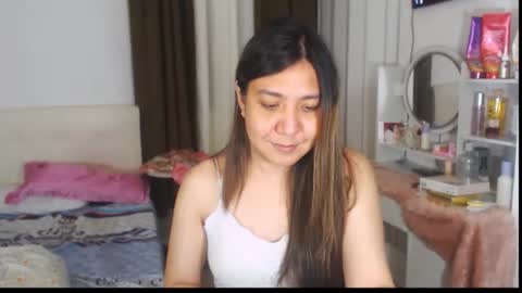 Snapshot of stellahugets chatting on 5, 5, 2026 Stella online show from 5, 5, 2026