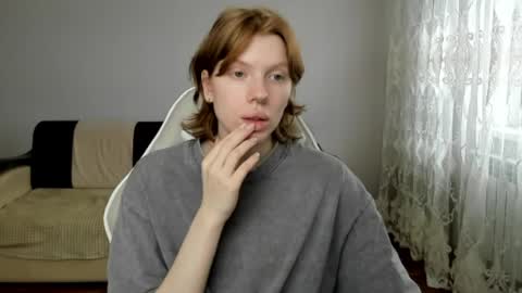 S T E L L A online show from 6, 4, 2026