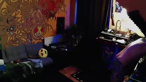 Snapshot of stenlyvrbich chatting on 2, 3, 2025 lee online show from 2, 3, 2025