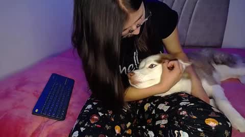 Emma online show from 6, 12, 2024