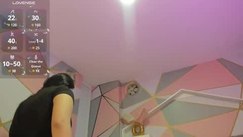         online show from 5, 2, 2025