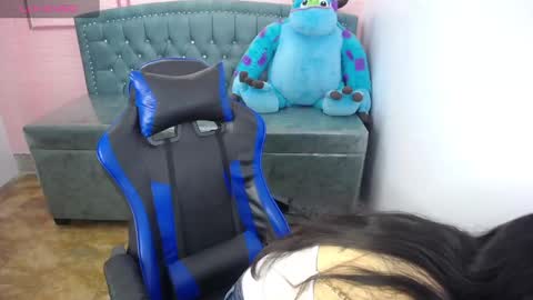 Snapshot of stephania_t chatting on 24, 2, 2025 Stephania online show from 24, 2, 2025