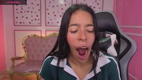 Snapshot of stephania_t chatting on 15, 9, 2025 Stephania online show from 15, 9, 2025