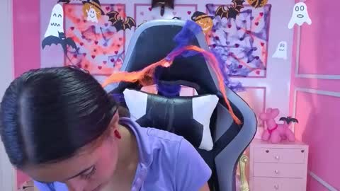 Snapshot of stephania_t chatting on 27, 10, 2025 Stephania online show from 27, 10, 2025