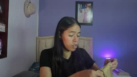 Stephania online show from 17, 4, 2026