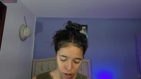 Snapshot of stephania_t chatting on 4, 6, 2026 Stephania online show from 4, 6, 2026