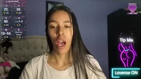 Snapshot of stephania_t chatting on 24, 7, 2026 Stephania online show from 24, 7, 2026