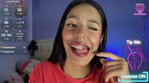 Snapshot of stephania_t chatting on 28, 7, 2026 Stephania online show from 28, 7, 2026