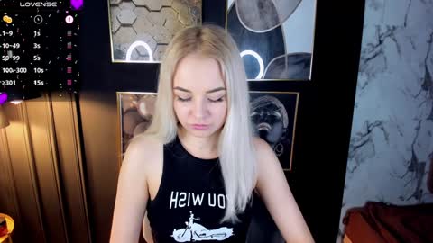 Stephanie Sea online show from 23, 12, 2024