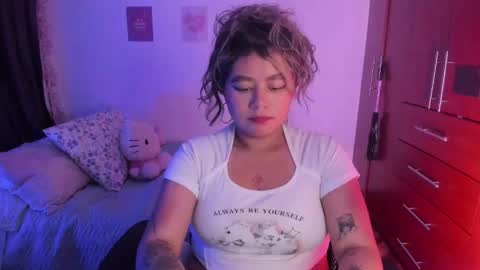 Stephanie  online show from 13, 10, 2025