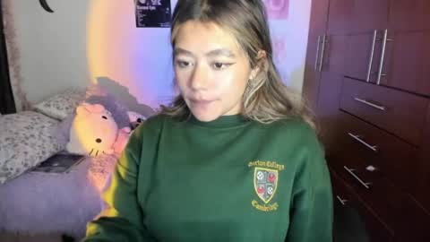 Stephanie  online show from 14, 4, 2026