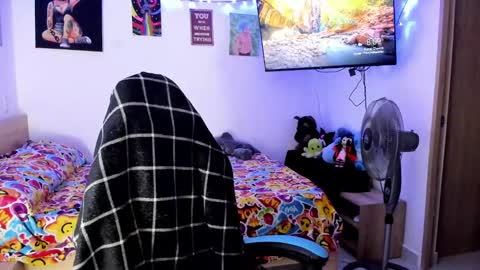 Stephany  independient model  online show from 28, 1, 2025