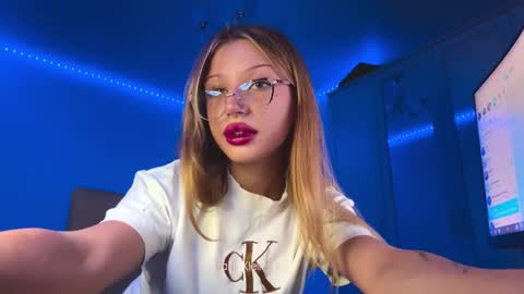 Snapshot of stepheniesemans chatting on 16, 2, 2026 Stef online show from 16, 2, 2026