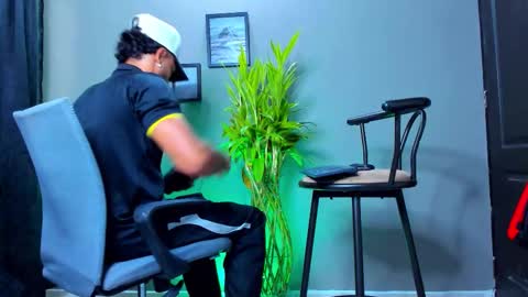 Steve  online show from 19, 10, 2025