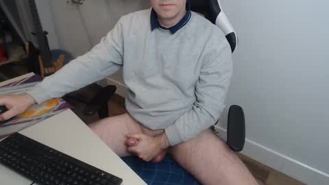 Snapshot of steve_oo8 chatting on 6, 3, 2025 steve_oo8 online show from 6, 3, 2025