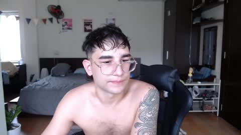 Snapshot of steveoceanbeanhuge chatting on 16, 5, 2026 Alex online show from 16, 5, 2026