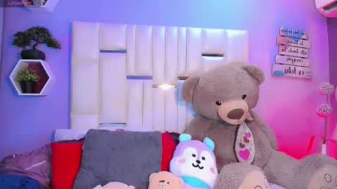 Steisee Reyes online show from 27, 9, 2025