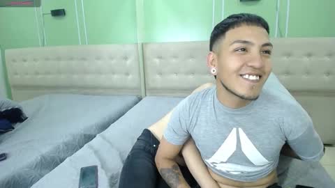 Snapshot of stickxcandy chatting on 4, 1, 2025 StickXCandy online show from 4, 1, 2025