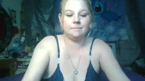 Snapshot of stitchsunshine85 chatting on 4, 2, 2025 Tasha and Drew online show from 4, 2, 2025