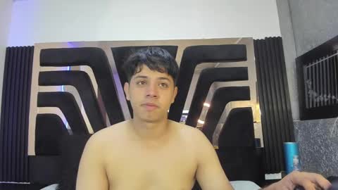 Snapshot of stiven_pooh chatting on 24, 12, 2024 Steven Pooh online show from 24, 12, 2024