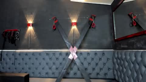 Snapshot of stivendreams chatting on 17, 12, 2025 friends online show from 17, 12, 2025