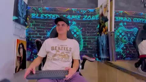 Snapshot of stivendreams chatting on 12, 2, 2026 friends online show from 12, 2, 2026