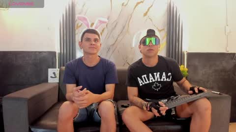 friends online show from 4, 4, 2026