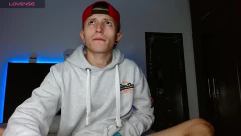 stiven tellez  online show from 23, 2, 2025