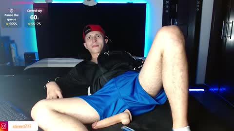 stiven tellez  online show from 28, 2, 2025