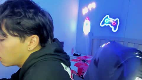 Stiwen online show from 7, 10, 2025