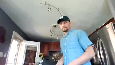 Snapshot of stook4 chatting on 27, 9, 2025 LifestyleMan313 online show from 27, 9, 2025