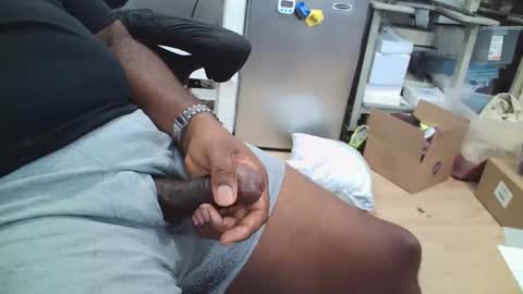 Snapshot of str8blkjaxfl chatting on 12, 5, 2026 NAV online show from 12, 5, 2026