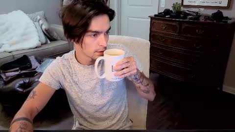 Snapshot of str8whiteboy21 chatting on 26, 6, 2026 str8whiteboy21 online show from 26, 6, 2026