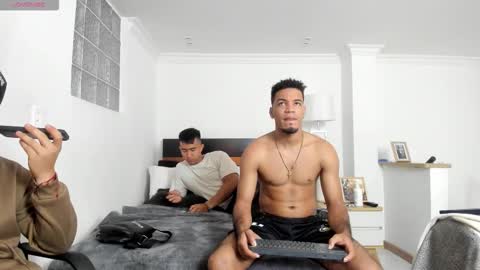 Snapshot of straight__friends chatting on 16, 2, 2026 straight__friends online show from 16, 2, 2026